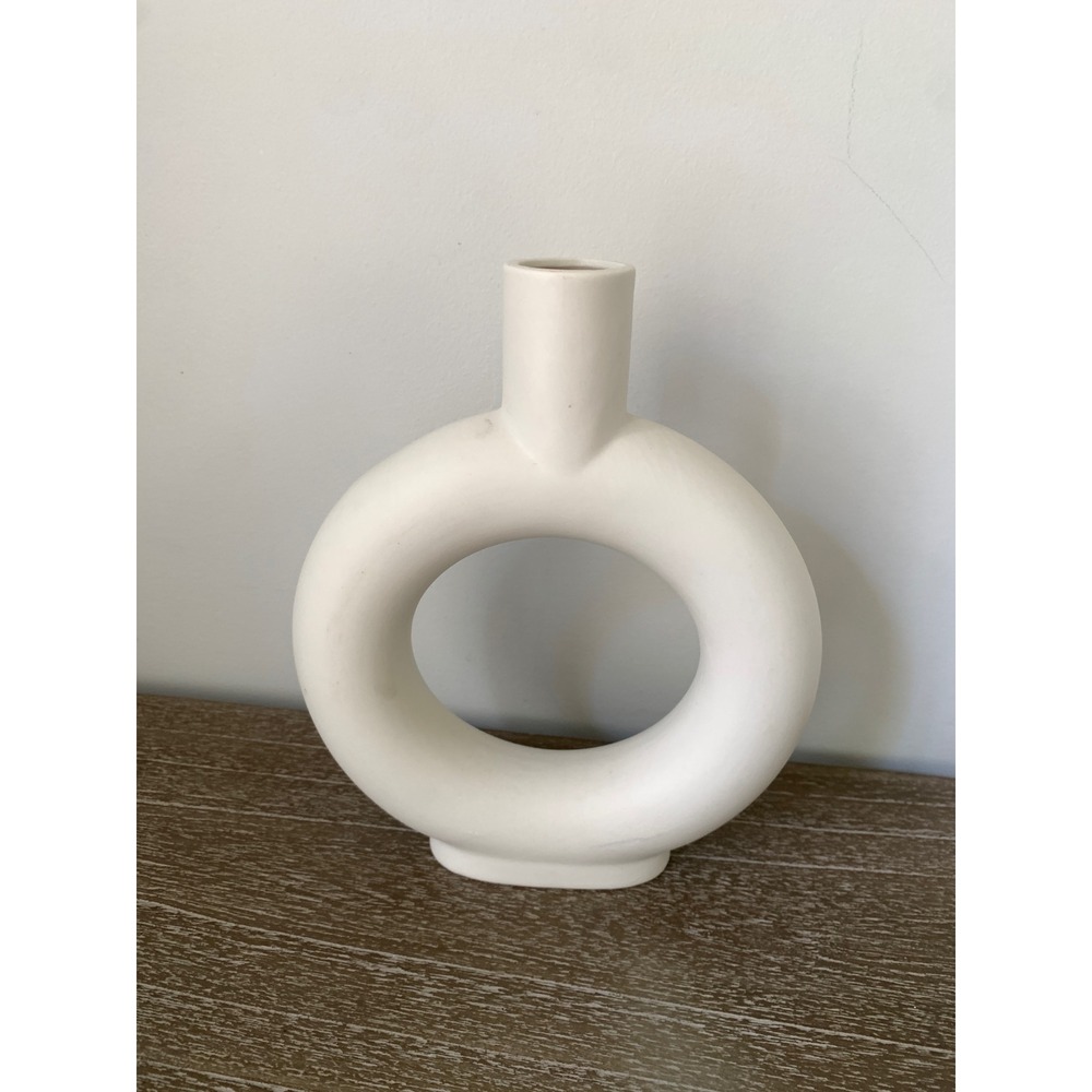Modern Matte White Ceramic Donut Vase Minimalist Nordic Circular Hollow 9 Inch